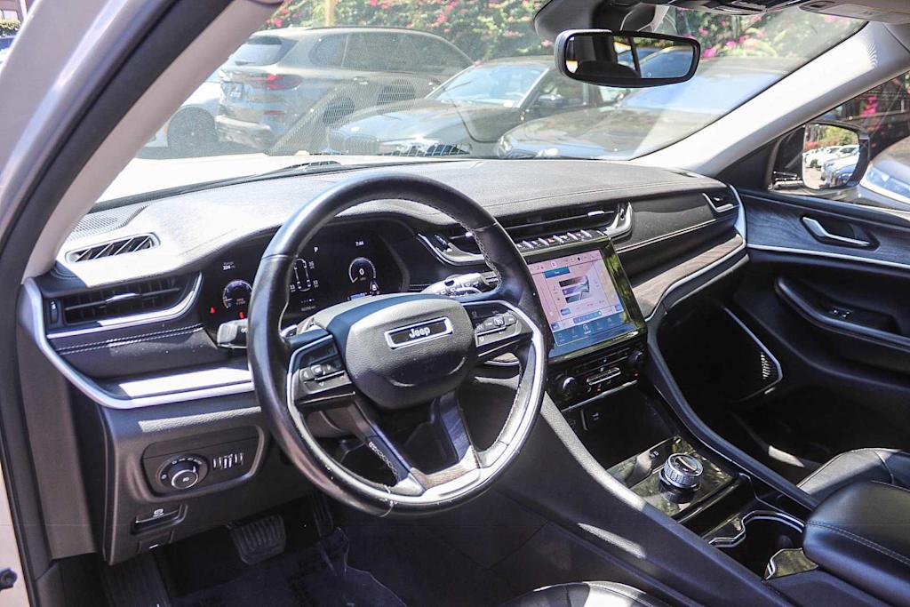 Thumbnail: 2022 Jeep Grand Cherokee L - 13