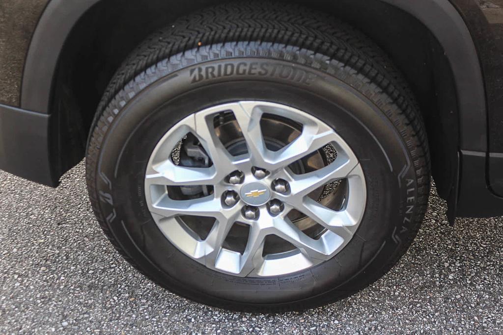 Thumbnail: 2021 Chevrolet Traverse - 7