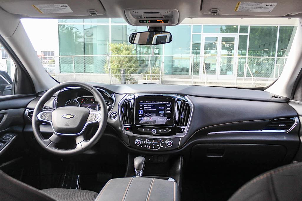 Thumbnail: 2021 Chevrolet Traverse - 2