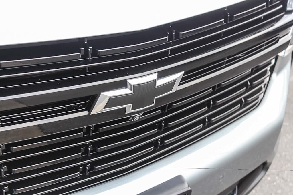 Thumbnail: 2023 Chevrolet Tahoe - 21