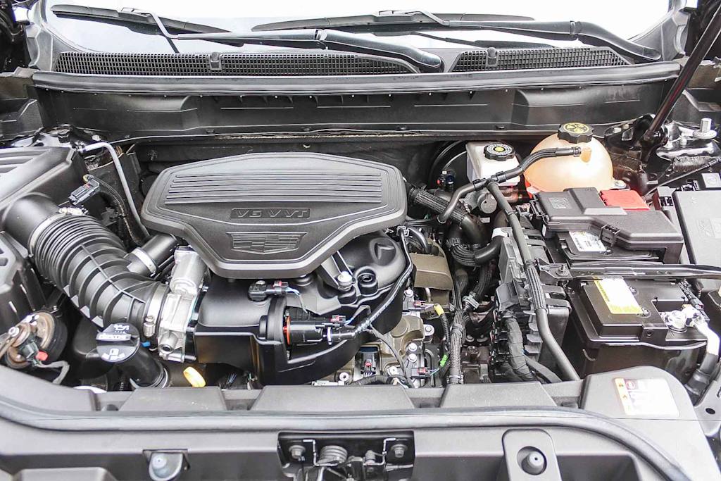 Thumbnail: 2024 Cadillac XT5 - 8