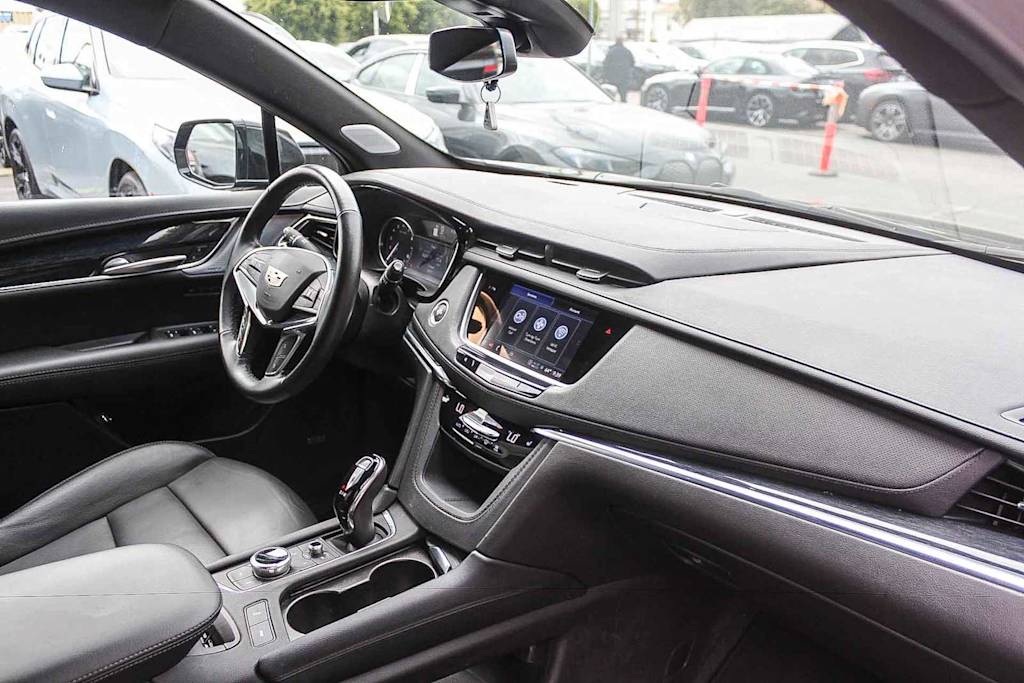 Thumbnail: 2024 Cadillac XT5 - 11