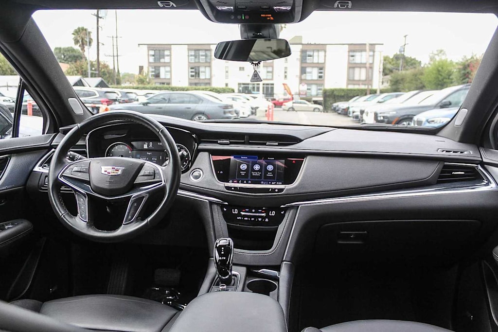 Thumbnail: 2024 Cadillac XT5 - 2