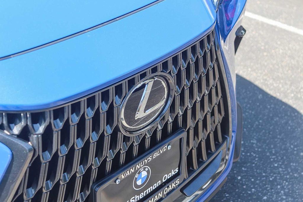 Thumbnail: 2025 Lexus ES - 22