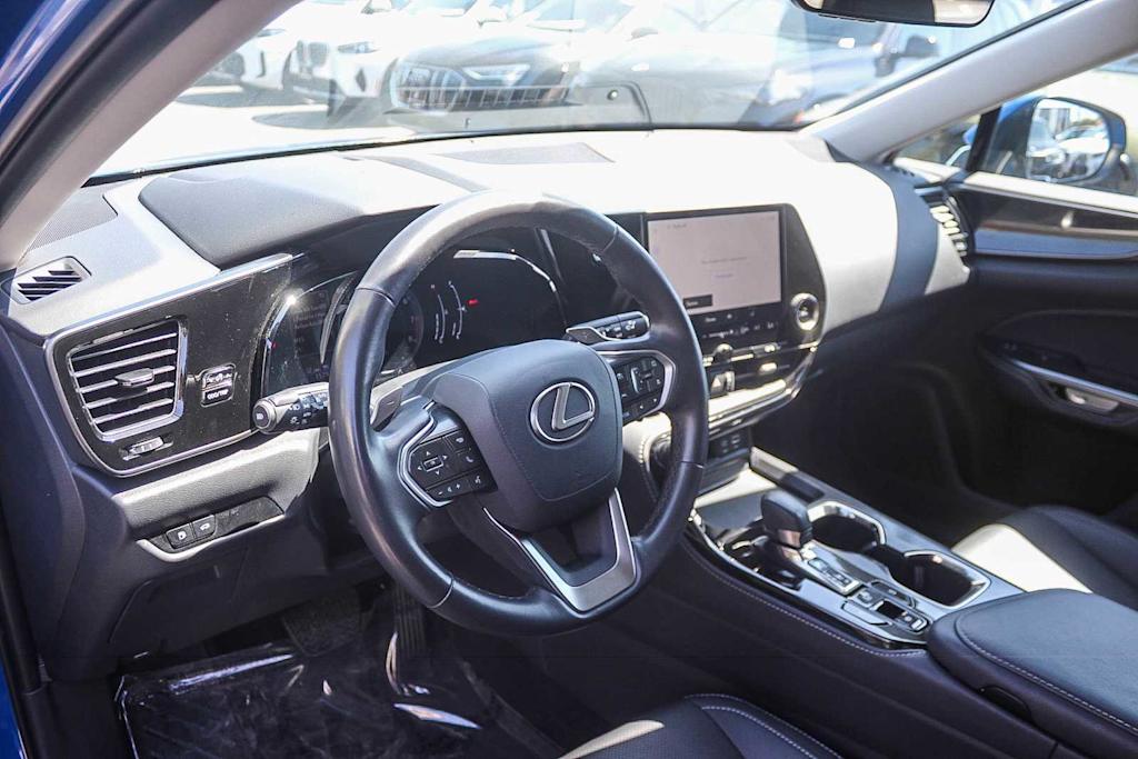 Thumbnail: 2025 Lexus ES - 10
