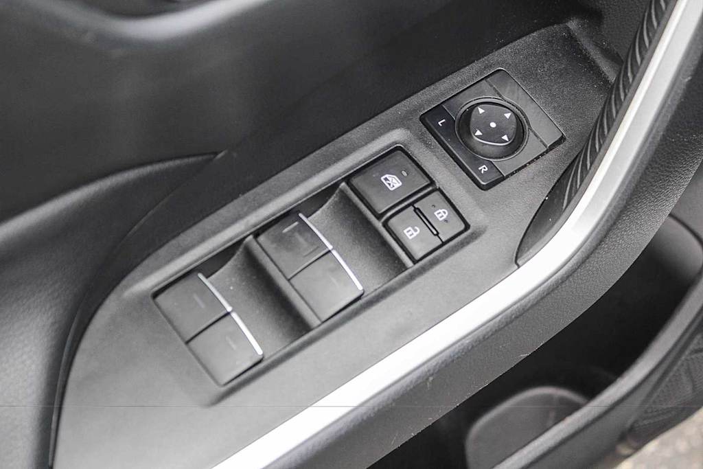 Thumbnail: 2023 Toyota RAV4 - 24