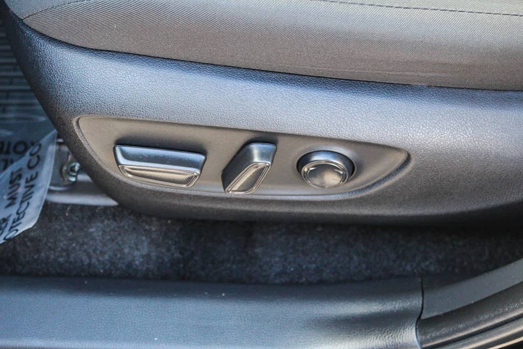 Thumbnail: 2024 Toyota RAV4 - 26