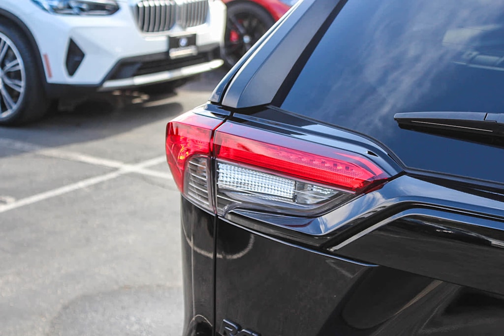 Thumbnail: 2024 Toyota RAV4 - 21