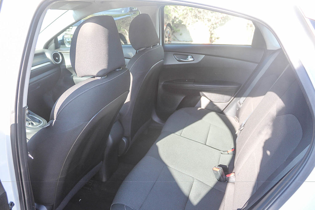 Thumbnail: 2020 Kia Forte - 10