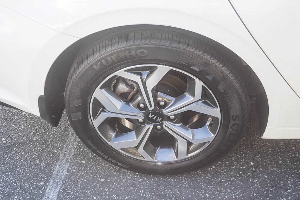 Thumbnail: 2020 Kia Forte - 7