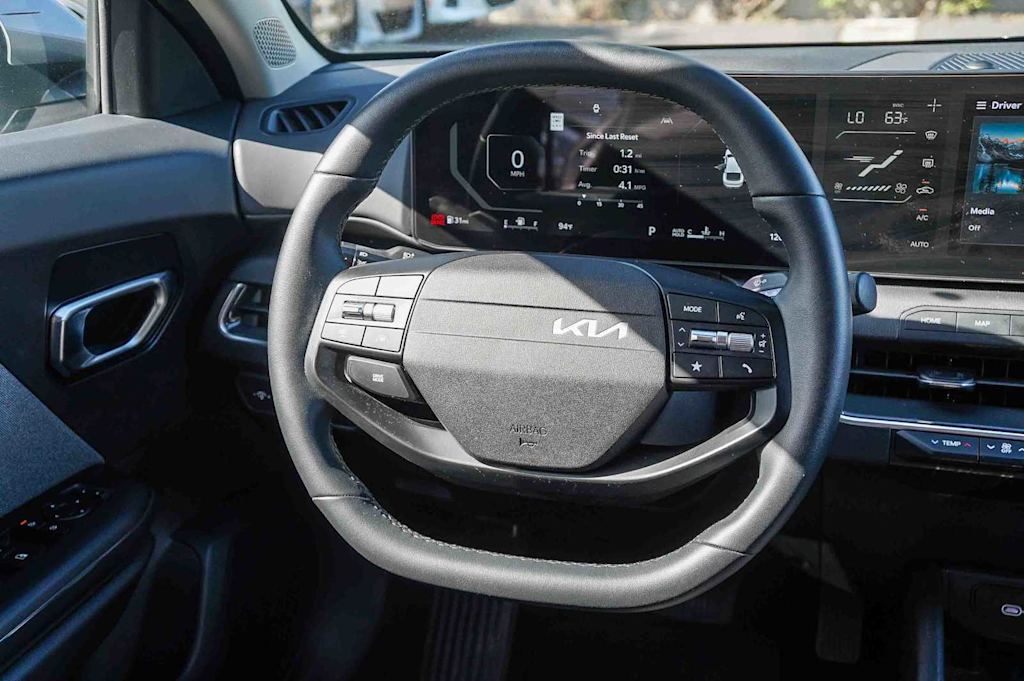 Thumbnail: 2025 Kia K4 - 8