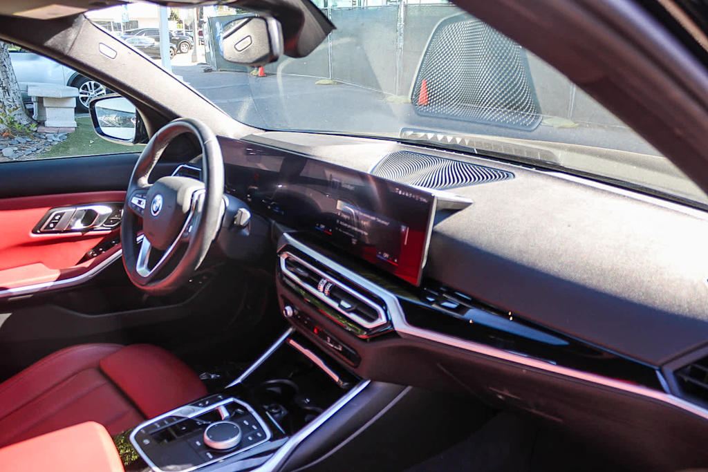 Thumbnail: 2023 BMW 3 Series - 11