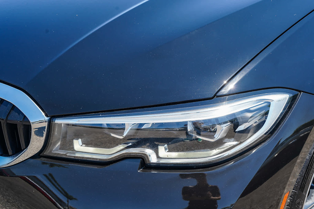 Thumbnail: 2022 BMW 3 Series - 21