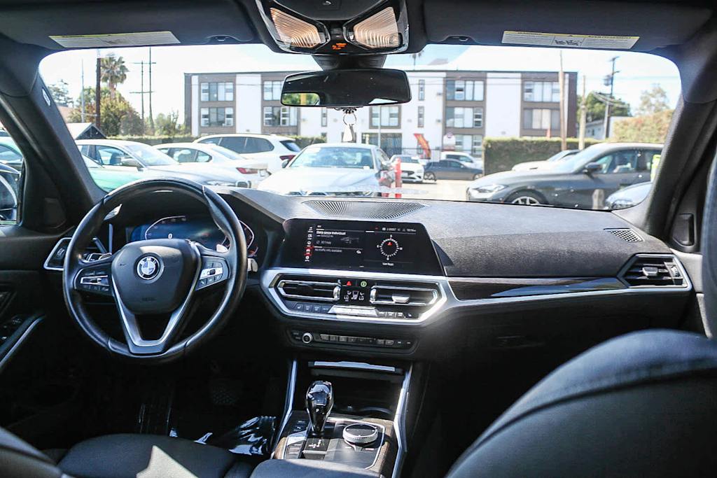 Thumbnail: 2019 BMW 3 Series - 2