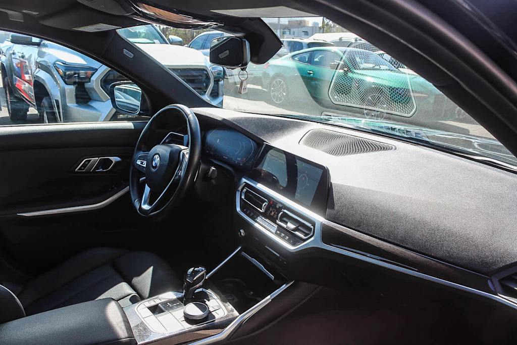 Thumbnail: 2019 BMW 3 Series - 11