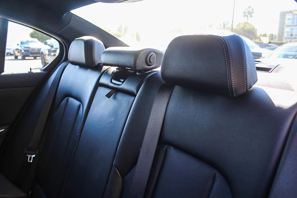 Thumbnail: 2025 BMW 3 Series - 11