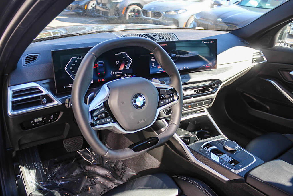 Thumbnail: 2025 BMW 3 Series - 13