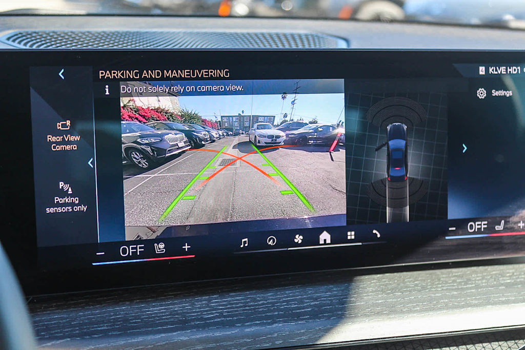 Thumbnail: 2025 BMW 3 Series - 27