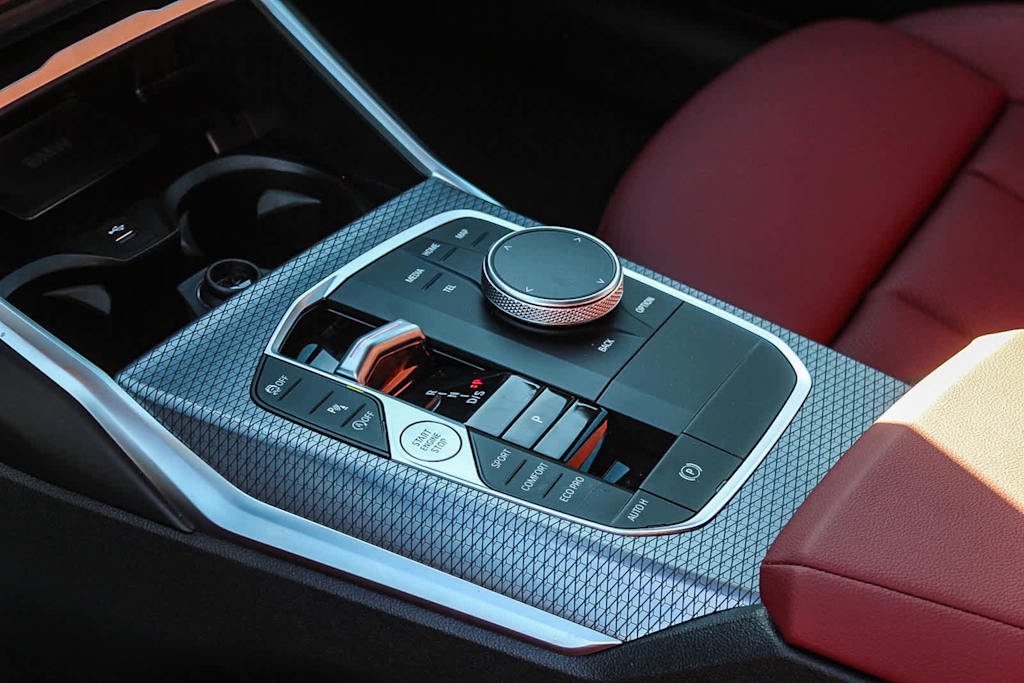 Thumbnail: 2026 BMW 3 Series - 14