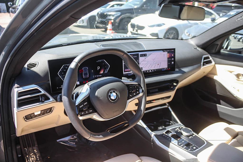 Thumbnail: 2026 BMW 3 Series - 12