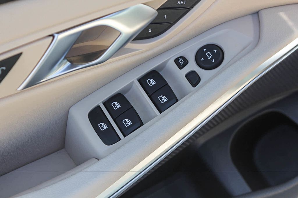 Thumbnail: 2026 BMW 3 Series - 25