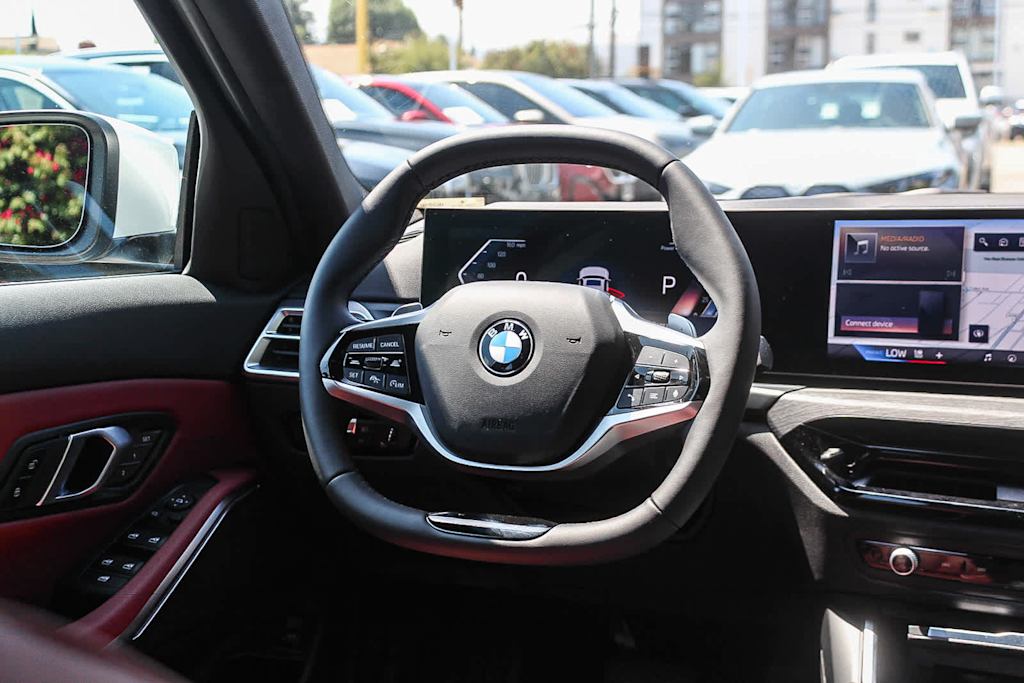 Thumbnail: 2026 BMW 3 Series - 9