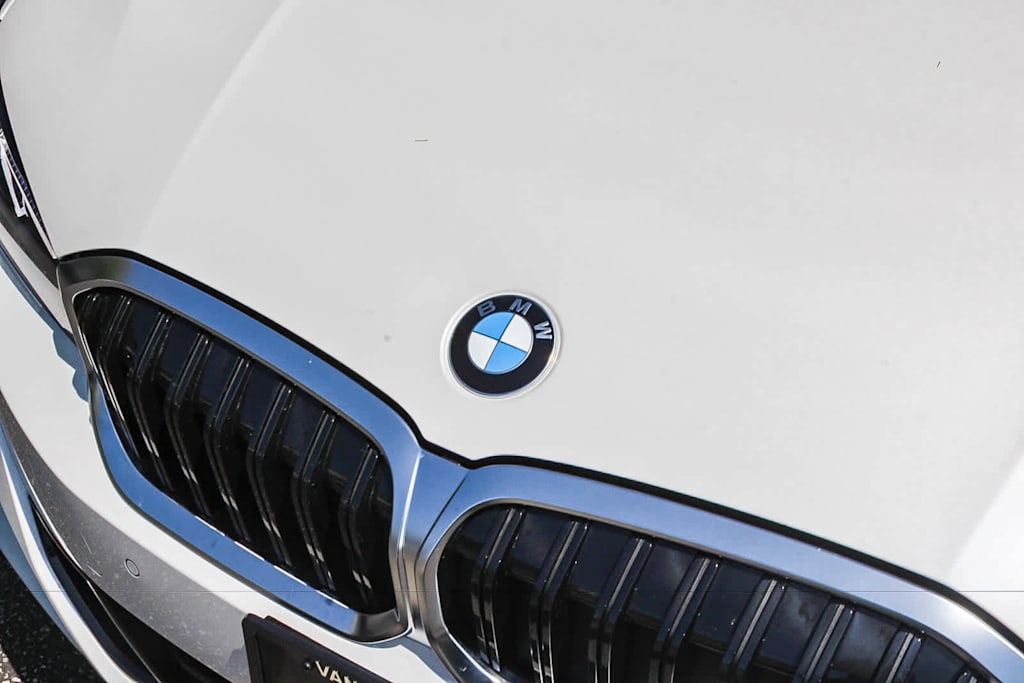 Thumbnail: 2026 BMW 3 Series - 6