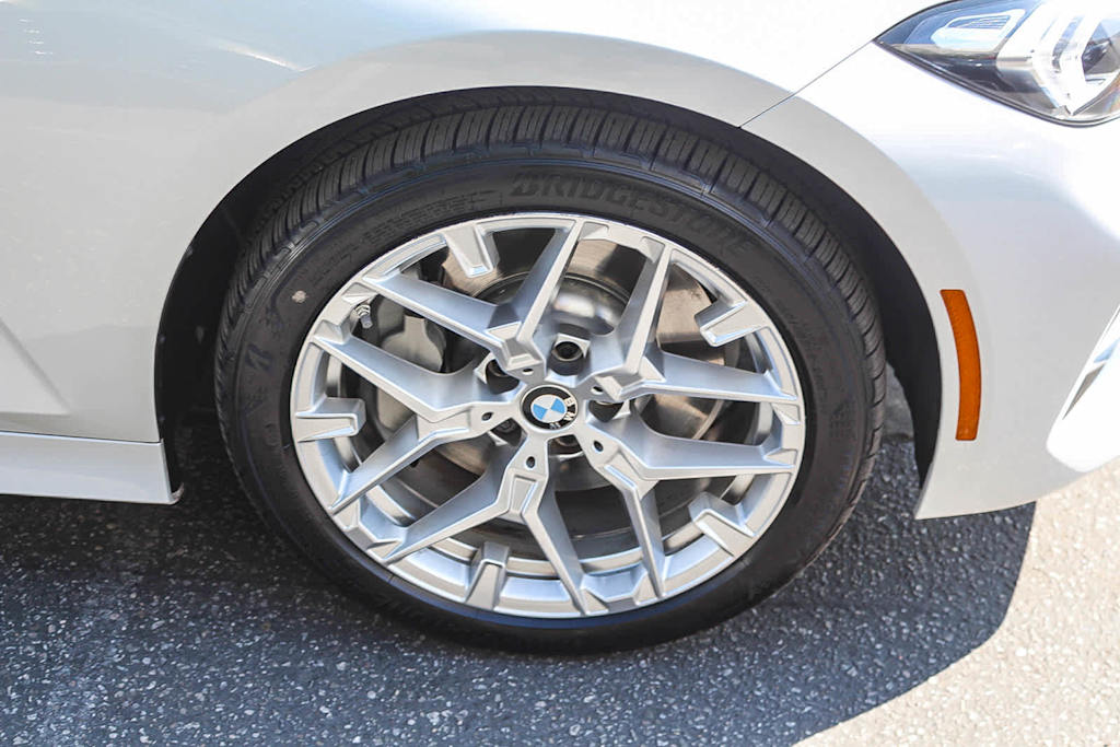 Thumbnail: 2025 BMW 3 Series - 19