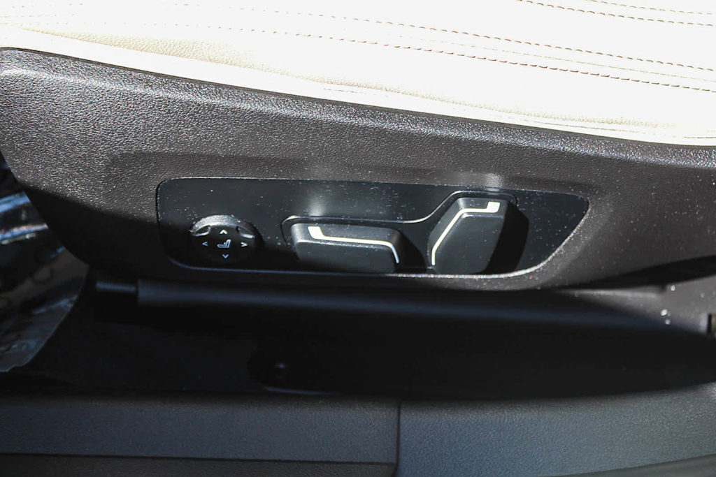 Thumbnail: 2025 BMW 3 Series - 23