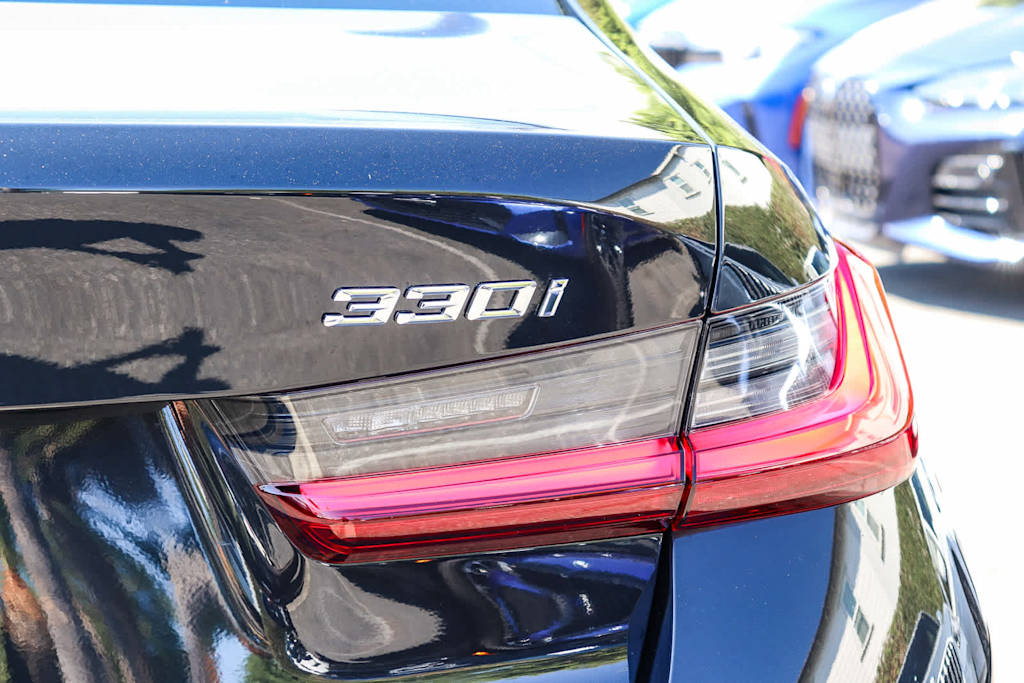 Thumbnail: 2026 BMW 3 Series - 22