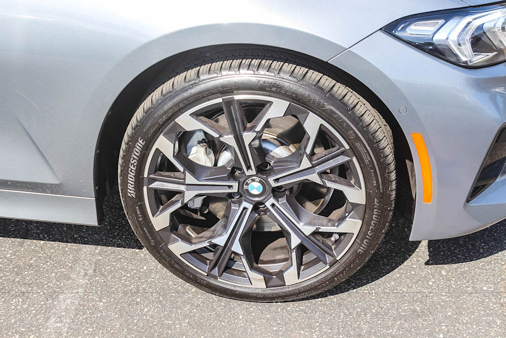 Thumbnail: 2026 BMW 3 Series - 21
