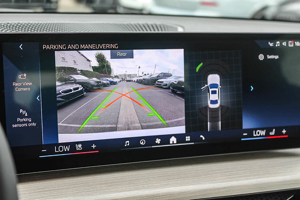 Thumbnail: 2025 BMW 3 Series - 27