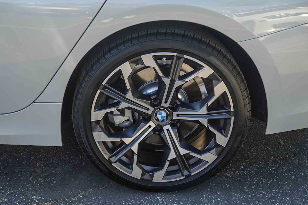 Thumbnail: 2026 BMW 3 Series - 21