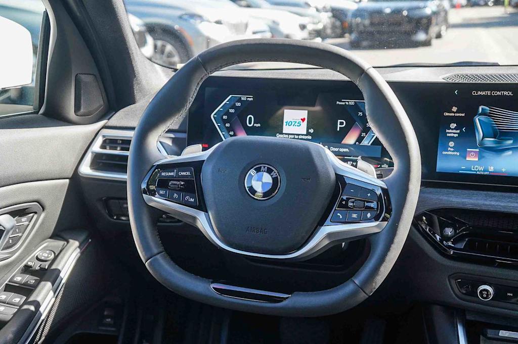 Thumbnail: 2026 BMW 3 Series - 9