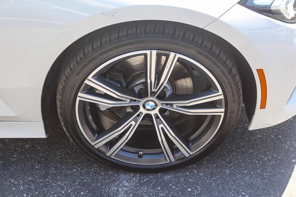 Thumbnail: 2023 BMW 3 Series - 20