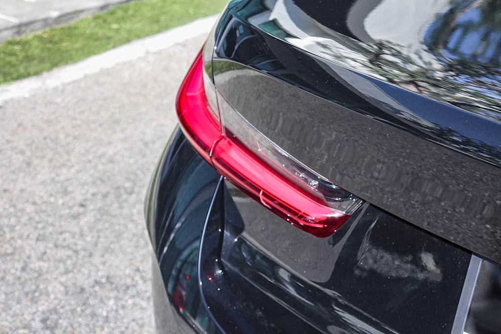 Thumbnail: 2023 BMW 3 Series - 6