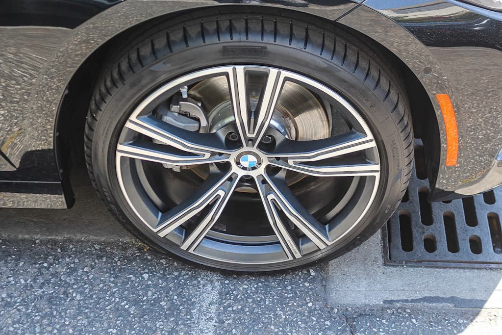 Thumbnail: 2023 BMW 3 Series - 21