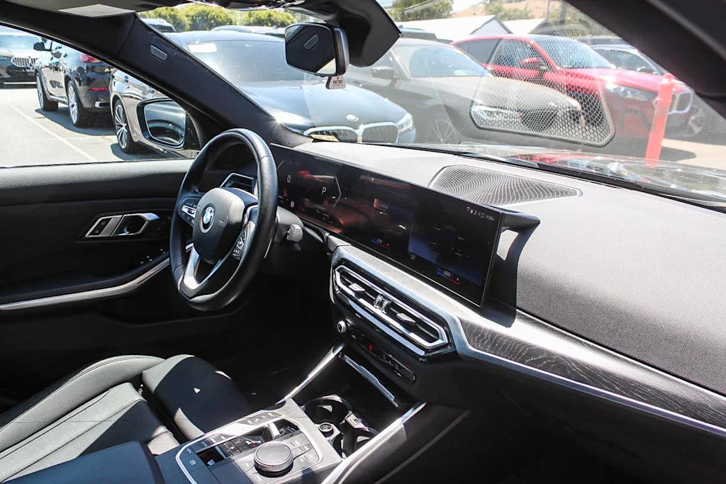 Thumbnail: 2023 BMW 3 Series - 11