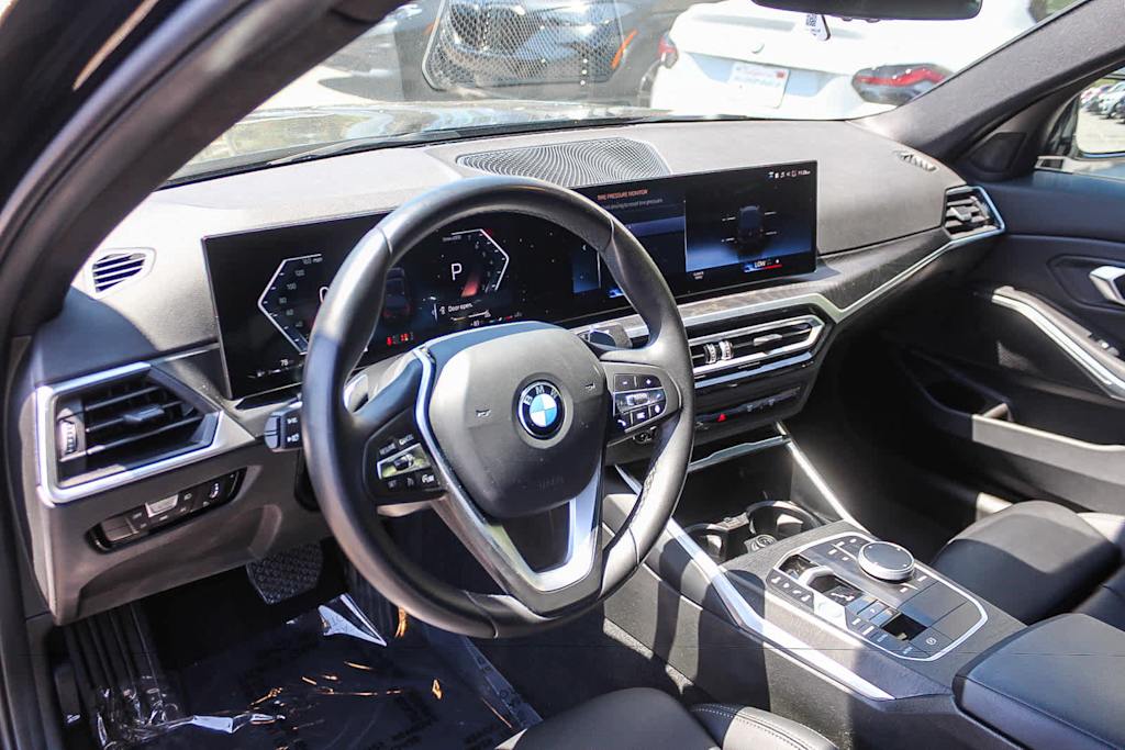 Thumbnail: 2023 BMW 3 Series - 12