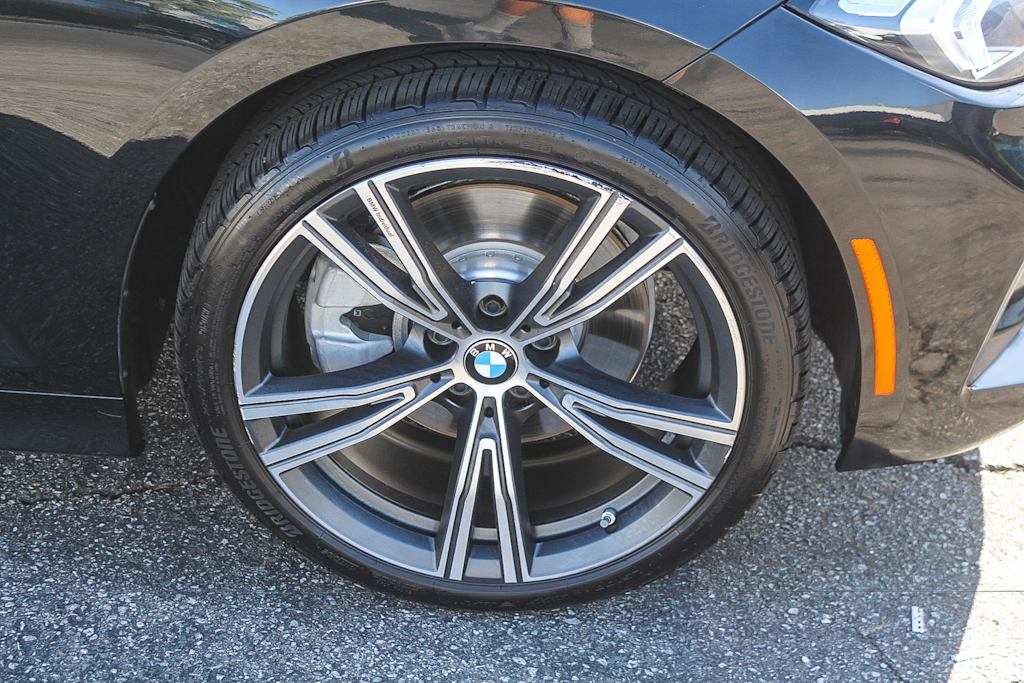 Thumbnail: 2024 BMW 3 Series - 21
