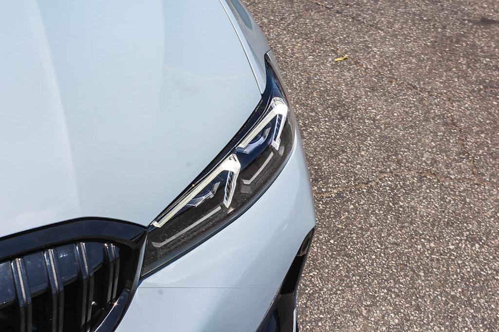 Thumbnail: 2024 BMW 3 Series - 27
