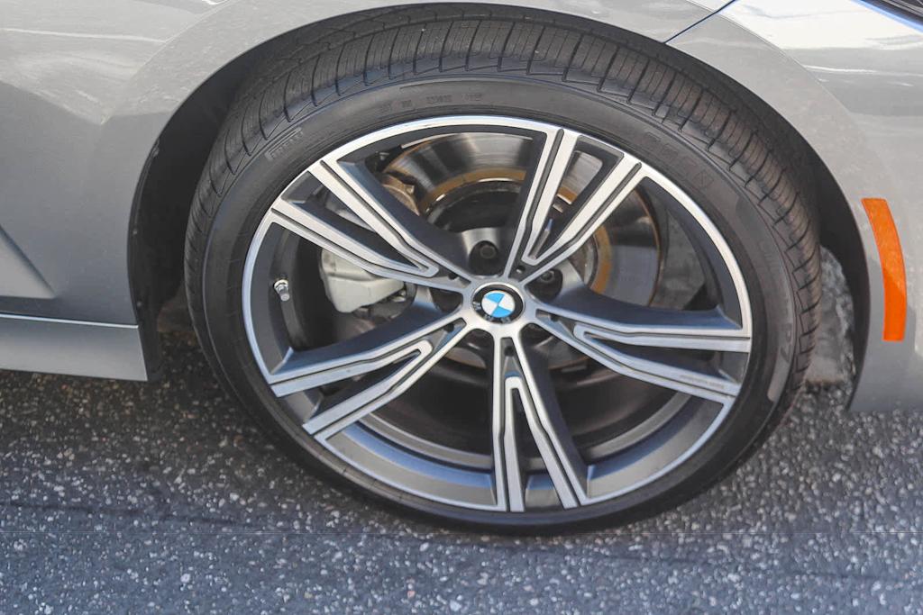Thumbnail: 2024 BMW 3 Series - 21