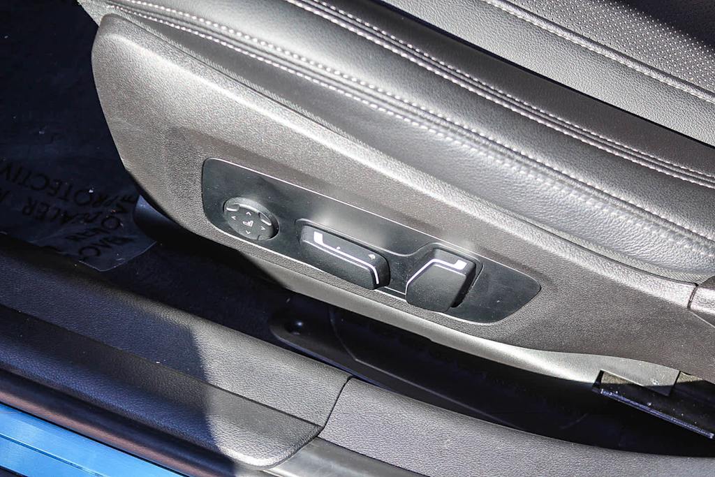 Thumbnail: 2024 BMW 3 Series - 25