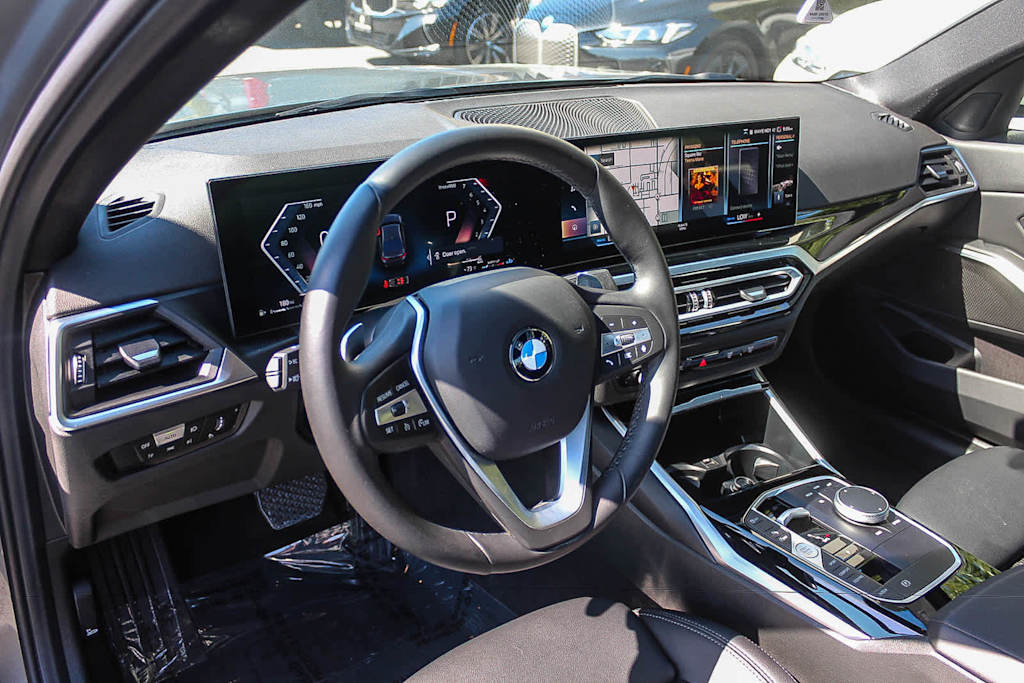 Thumbnail: 2024 BMW 3 Series - 13