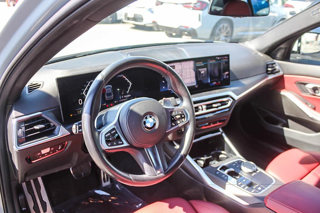 Thumbnail: 2023 BMW 3 Series - 12