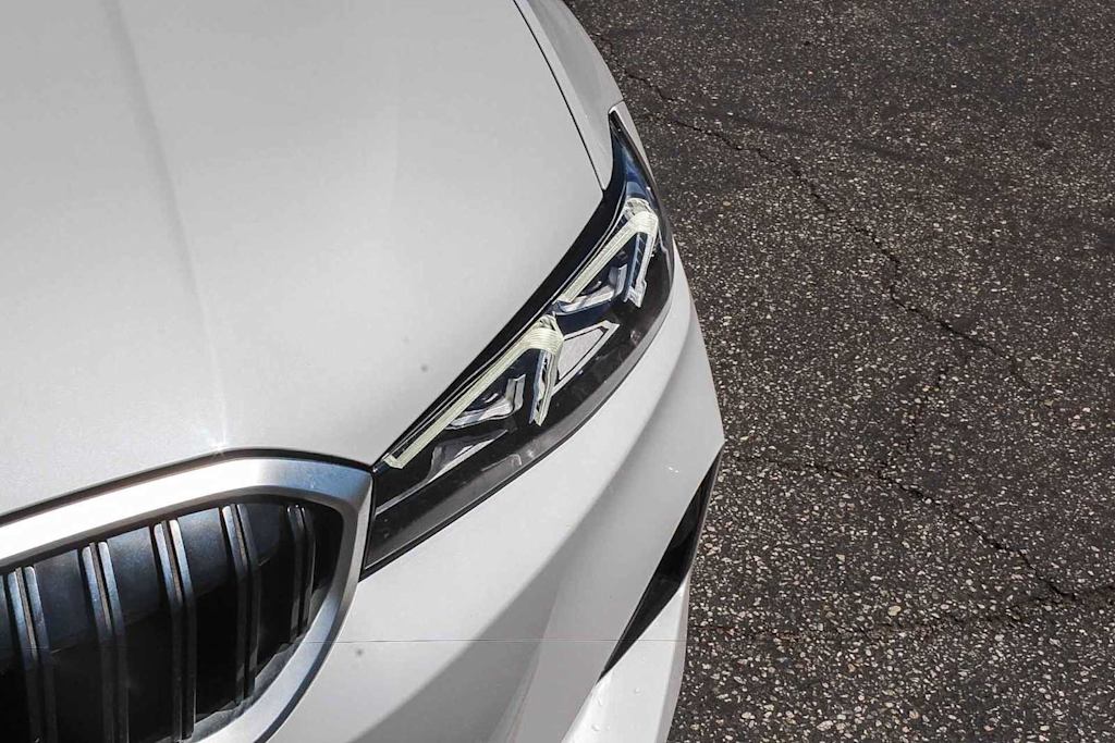 Thumbnail: 2024 BMW 3 Series - 6