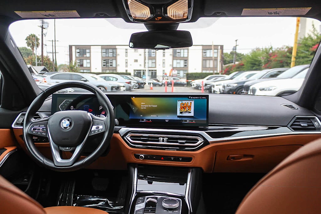 Thumbnail: 2023 BMW 3 Series - 2