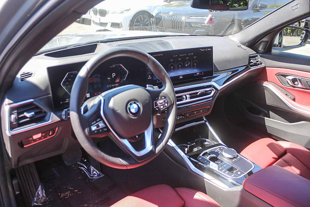 Thumbnail: 2024 BMW 3 Series - 12
