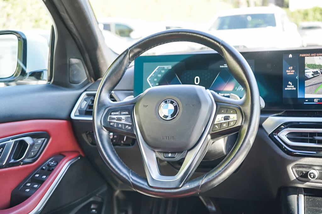 Thumbnail: 2023 BMW 3 Series - 13