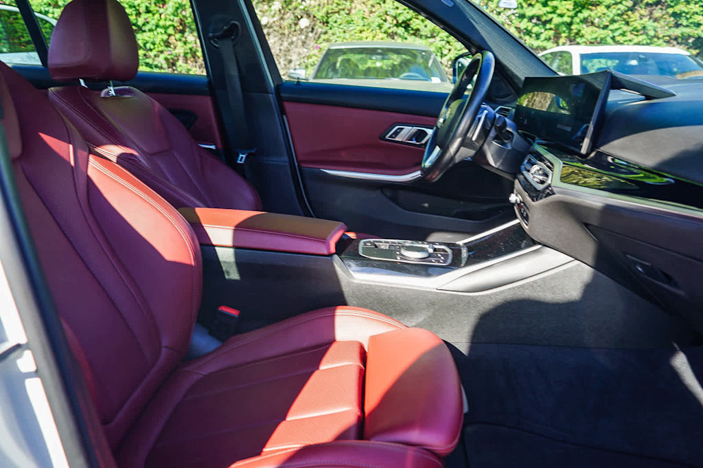 Thumbnail: 2023 BMW 3 Series - 10